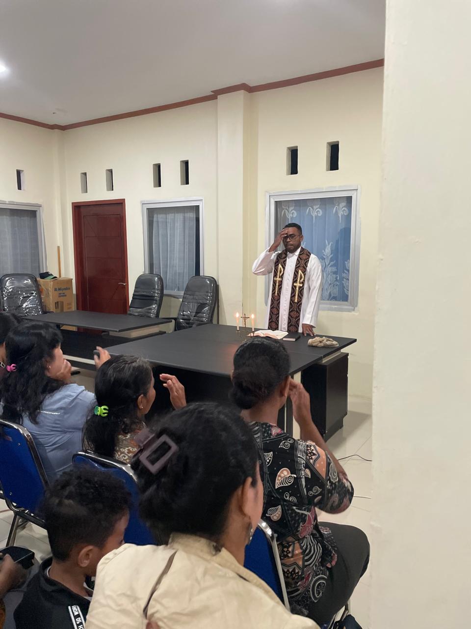 Ibadah Syukur dan Pemberkatan Ruang Kerja Bpk. Heri Hesegem 10 Mei 2025
